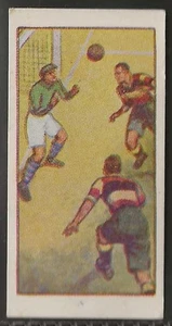 CLEVEDON-HINTS ON ASSOCIATION FOOTBALL 1961-#45- MANCHESTER CITY - QUALITY CARD! - Picture 1 of 2