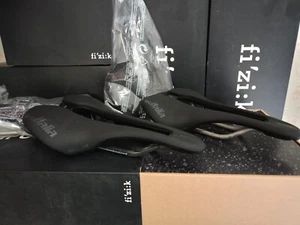 SELLE ITALIA SLR BOOST KIT CARBONIO SUPERFLOW L3- BLACK EDITION - Zdjęcie 1 z 8