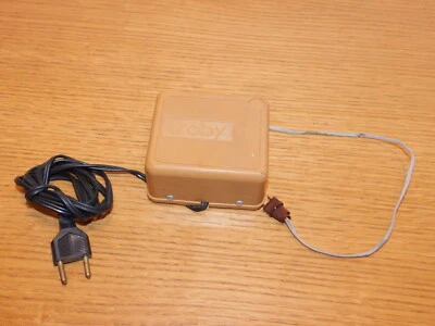 TROBY transfo 32914 220V TRANSFORMATEUR slot car CIRCUIT de VOITURES ELECTRIQUES - Photo 1/4