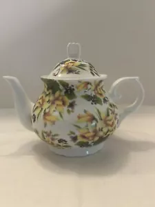 BLUMENTOPF BAUCH TEEKANNE mit gelben Narzissen Porzellan englischer Stil sehr guter Zustand - Bild 1 von 6