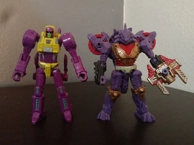 Transformers Power of the Primes Cindersaur & Legacy Iguanus Foto 1 de 4