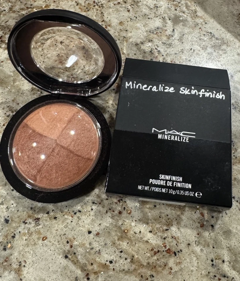 MAC Mineralize Skinfinish PERFECTLY LIT New RARE  0.28 Oz Beautiful Colors - Image 1 of 4