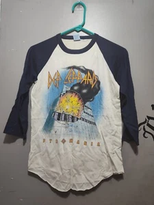 vtg 80s DEF LEPPARD PYROMANIA ROCK TOUR 1983 TILL DROP RAGLAN 3/4 SLV t-shirt S - Picture 1 of 11