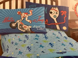 Toy Story 4 Twin Sheet Set Soft Polyester Flat Fitted & Pillowcase NIB - Picture 1 of 3