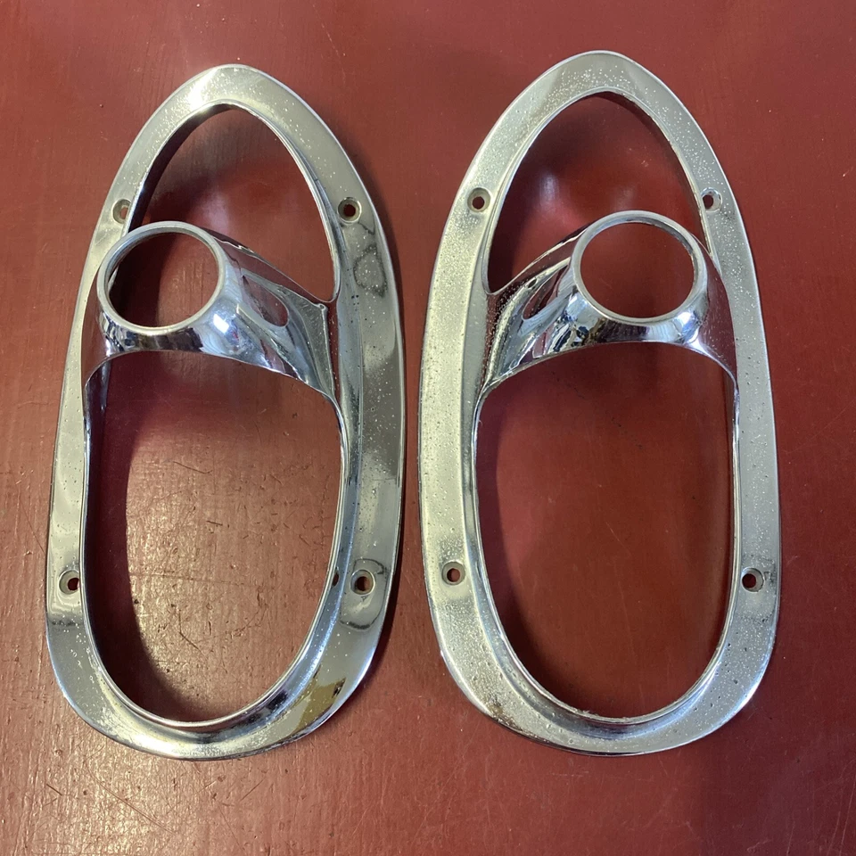 Hudson Hornet 1955 luz trasera bisel adorno Foto 1 de 4