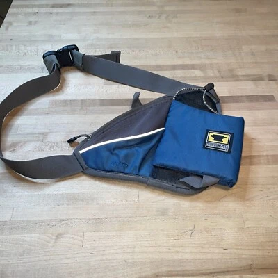 Mountainsmith Dart II Lumbar Day Pack gray blue Yellow Lightweight Bottle holder - Image 1 of 4