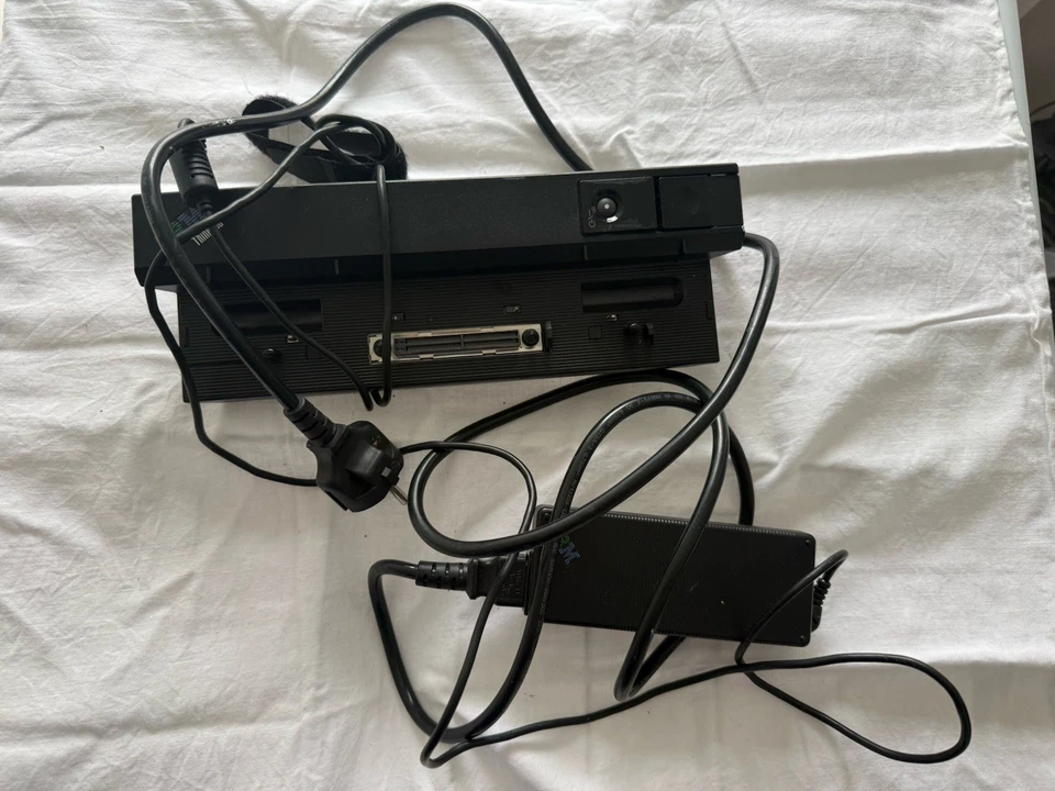 IBM ThinkPad Docking Station Port Replicator 02K8668 A R T X Series EXCL PSU - Bild 1 von 1