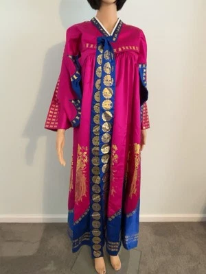 Vestido Hanbok Coreano Mujer Azul Rosa Dorado Acentos Pavo Real Foto 1 de 4