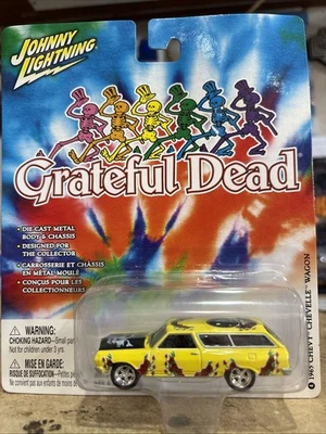 2004 Johnny Lightning GRATEFUL DEAD 1965 Chevy Chevelle 2 door Wagon  #4 of 6 - Image 1 of 4