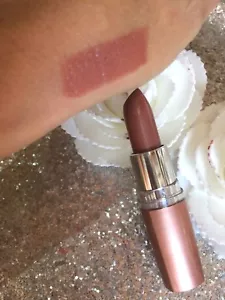 GEMEY MAYBELLINE ROUGE A LEVRES HYDRA EXTREME LES PURE NUDES 758 CREME CARAMEL - Picture 1 of 1