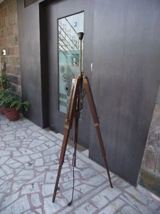 TRIPOD FLOOR LAMP STAND ANTIQUE WOOD ANTIQUE LAMP HOME AND DECOR - Picture 1 of 6