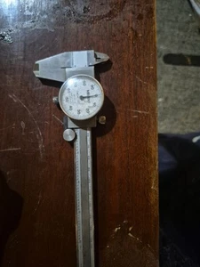 MITUTOYO MICROMETER 505-637-50 (0-6IN) - Picture 1 of 3