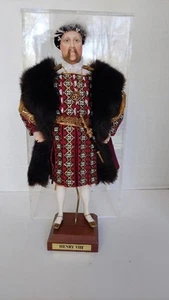 Vintage Ann Parker Henry VIII bambola storica Inghilterra re supporto in legno copertura lucite - Foto 1 di 9