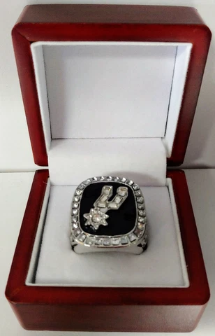 Tim Duncan - 1999 San Antonio Spurs Championship Ring With Wooden Display Box Cover