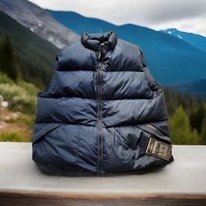$540 NWT RARE Men's Woolrich Down Vest Navy Blue Premium Padded Multiple Pockets - Picture 1 of 10