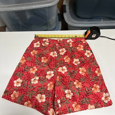 Pantalones cortos rojos florales de ciervo blanco talla 10 se ajusta como un 6-8  Foto 1 de 4