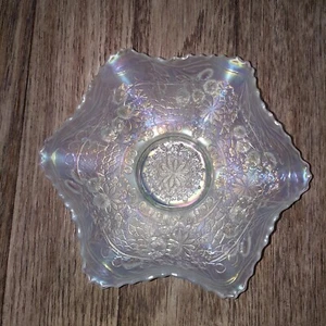 Vintage Fenton carnival Clear glass grapes and maple leaf 9 inch bowl - Picture 1 of 13