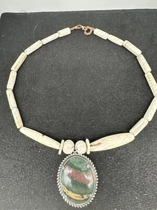 Conch Shell With Red Blood Jasper Necklace - Picture 1 of 8