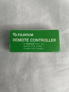 NEW Fujifilm Wireless Remote Controller RC-1 for 35mm Cameras Compact Zoom Photo - Picture 1 of 6