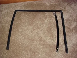 Mercedes Class E W211 Window Guide LT REAR A2117300119 WITH GLASS RUN 2117350725 - Picture 1 of 1