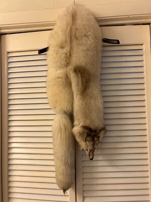 Zorro Fling plateado genuino con cabeza y cola  Foto 1 de 2