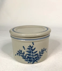 Red Wing Stoneware Butter Bell Crock Storage Keeper Blue Leaf Design 4 X 3 in. - Picture 1 of 8