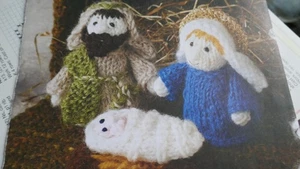 Knitting Pattern 3 LovelyNativity Figures In  Oddments of 4ply - 2.5 ins & 1.5in - Picture 1 of 1