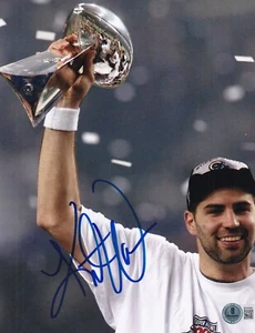 KURT WARNER signed (ST LOUIS RAMS) football 8X10 photo BECKETT BAS BQ83893 - Picture 1 of 1