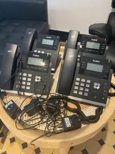 4x Yealink T42G office telephone handsets - Picture 1 of 2