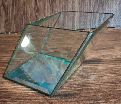 Contenedor cuadrado de vidrio en ángulo terrario terciopelo vidrio y metal vintage 6 pulgadas Foto 1 de 4