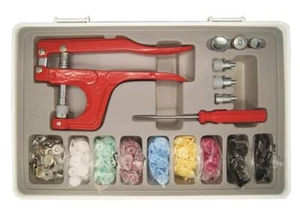  Druckknopf Set. 150tlg  Kam snap Inklusive Zange und unterschiedlichen Knöpfen  - Bild 1 von 4