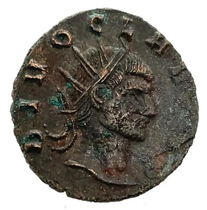 Rome : Divus Claudius II Gothicus Æ Antoninianus Altar 268-270AD 19mm 2.5 gram - Picture 1 of 7
