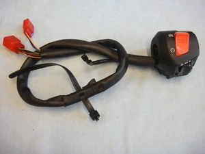 Honda CBR 600 F 4 & F4i PC35 Schalter rechts / right handle switch 99 - 02 nice - Picture 1 of 12
