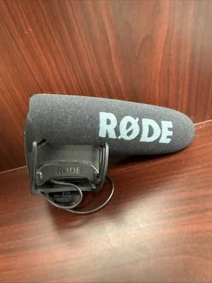 Rode VideoMic Pro Shotgun/On-Device Wired Standard Professional Microphone - Image 1 of 4