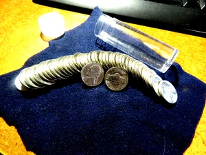 Brillante rollo de 40 monedas sin circular 1982-P Jefferson Nickels C9 - Imagen 1 de 2