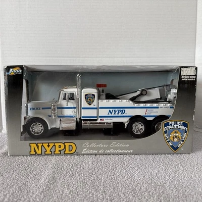 JADA 1:24 TOYS NYPD TOW TRUCK - Image 1 of 4