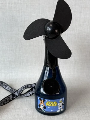 Ventilador de botella de agua de nebulización Star Wars de los parques Disney Foto 1 de 4