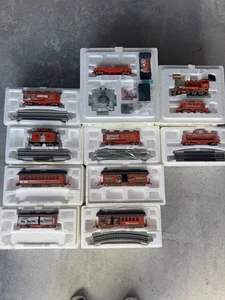 Juego de tren Budweiser Holiday Express de colección Bachmann Hawthorne Village NUEVO - Imagen 1 de 18