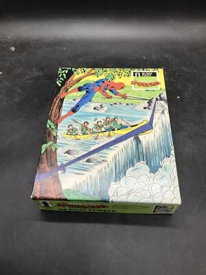 The Rainbow Works 1988 The Amazing Spider-Man 63 件拼图。 免费送货二手 — 第 1/4 张图片