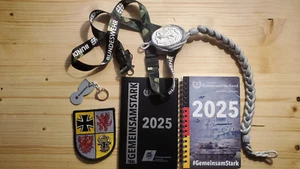 Bundeswehr - Bundeswehr Paket - MV - Sammeln & Souvenier - Artikel & Zubehör - Foto 1 di 2