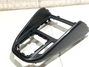 KIA CARENS 2014 MK3 CENTRE CONSOLE GEAR STICK SURROUND TRIM PANEL COVER /2013-19 - Picture 1 of 9