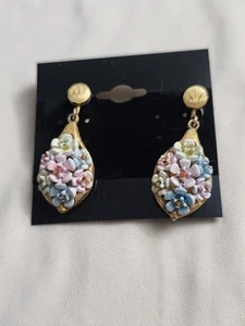 Vintage kleine Blume Cluster Clip auf Ohrringe Pastell Strass Porzellan? - Bild 1 von 7