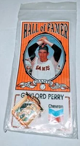 1991 Chevron Gaylord Perry HOF San Francisco Giants Hall Of Famer Gas Pin Rückseite - Bild 1 von 2
