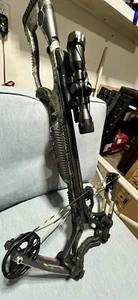 Barnett Whitetail Hunter STR Crossbow - With Plano Case And Extras!!! - Picture 1 of 15