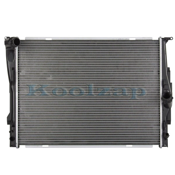 Conjunto de radiador de 1 fila BM3000147 17117562079 para 06 07 08 09 serie 1 y 3 3 3,0 L Foto 1 de 2