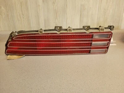1974-77 Pontiac Firebird LH Tail Light Foto 1 de 4