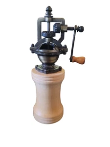 Vintage Handkurbel Stil Pfeffermühle Gewürzmühle Metall & Holzsockel Steampunk - Bild 1 von 8