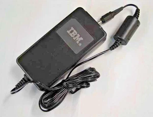 IBM ThinkPad 1969-010 008 009 011 108 External CD-ROM Drive AC/DC Power Adapter - Picture 1 of 1