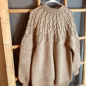 Unisex handgestrickt braun Zopfmuster dicker Pullover Größe 21x30 - Bild 1 von 6