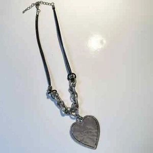 Large Heart Pendant Leather Cord Necklace Hammered Silver Link Vintage Style - Picture 1 of 5